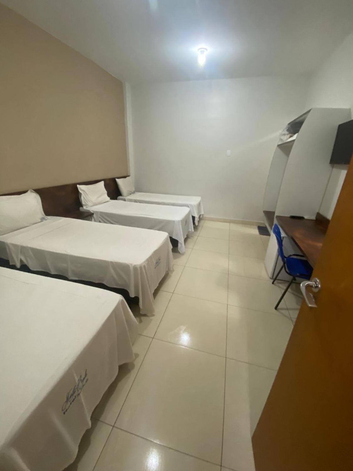 O Hotel Monte Carlo Uberlândia fica próximo aos hospitais Santa Catarina, Santa Clara, Santa Genoveva e várias clínicas médicas Exterior foto